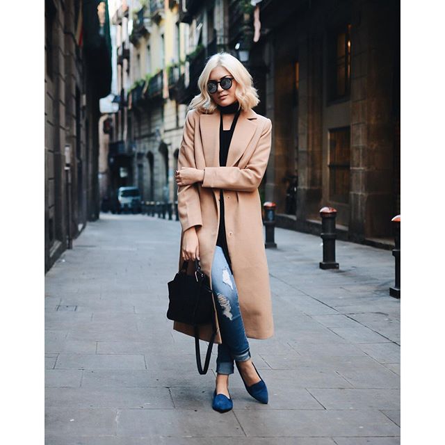 My go to outfit for my travels has been this camel jacket from @shopforever21now 🐪 💙 #forever21now #f21xme 📷: @_jimmycote
