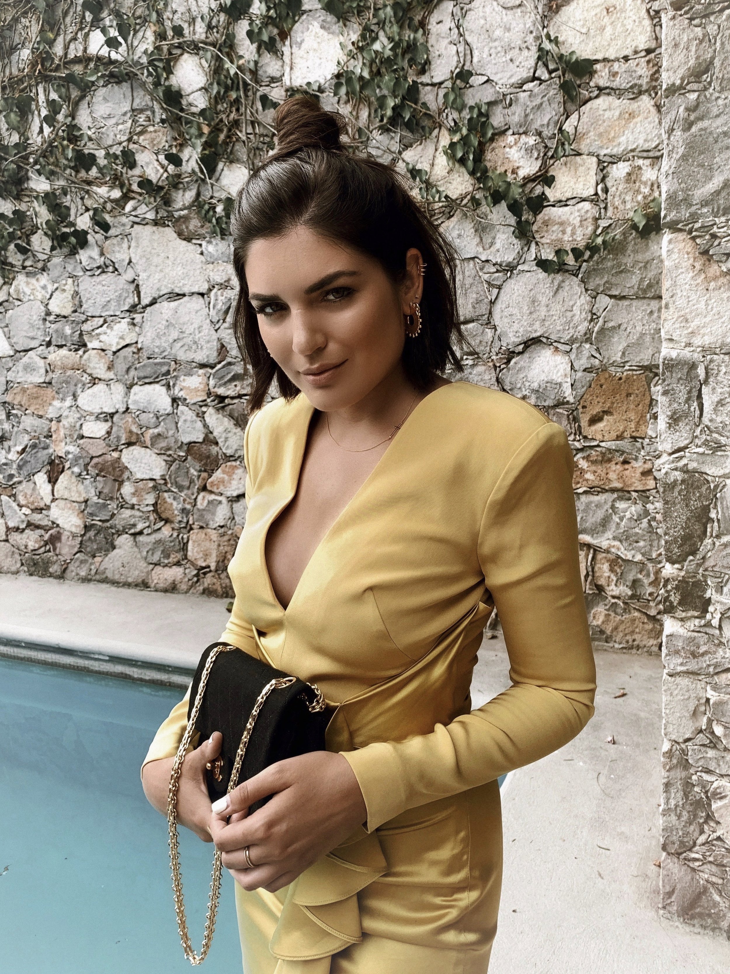 Facetune_18-06-2019-18-12-31.jpg